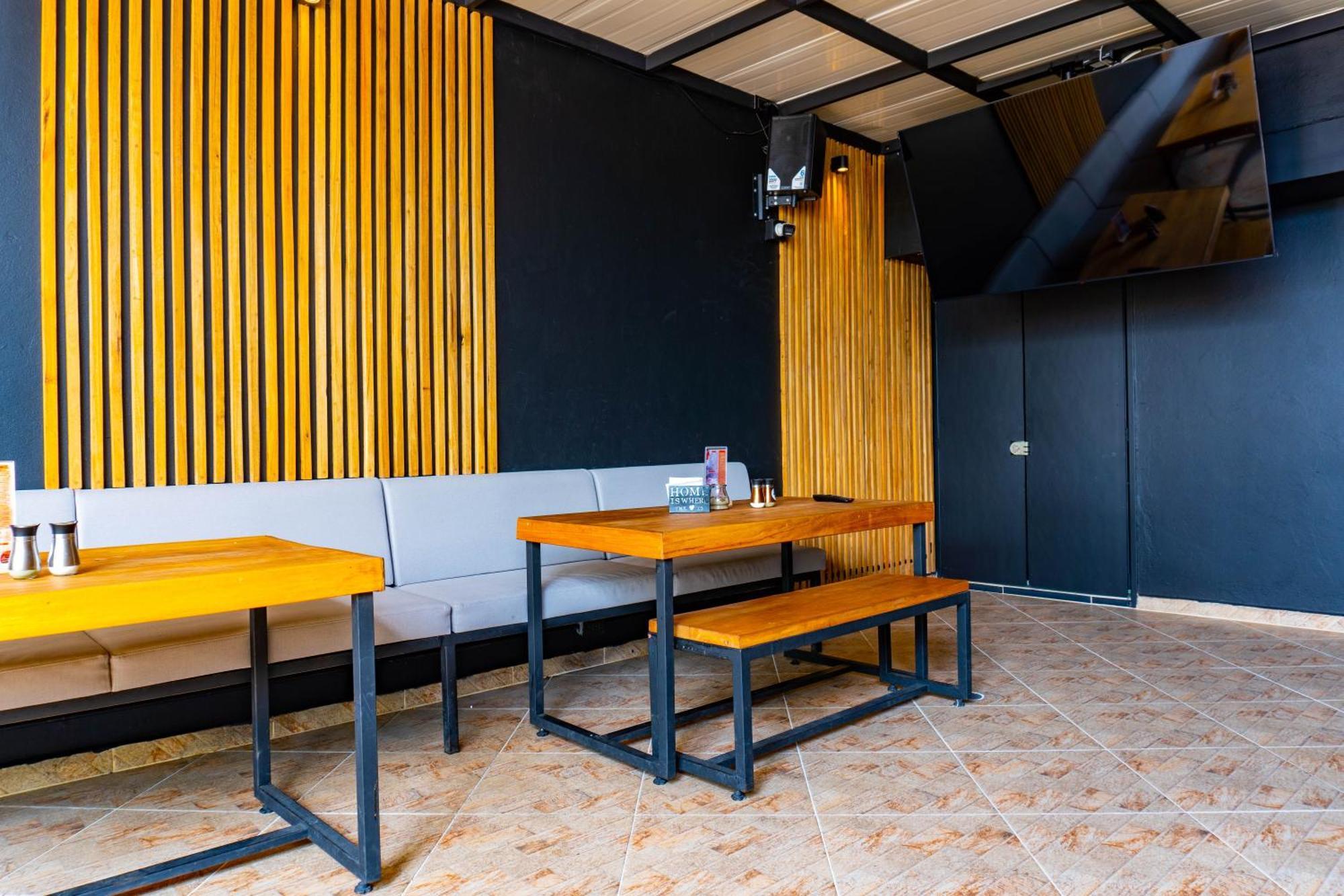Hotel California City Medellin Luaran gambar